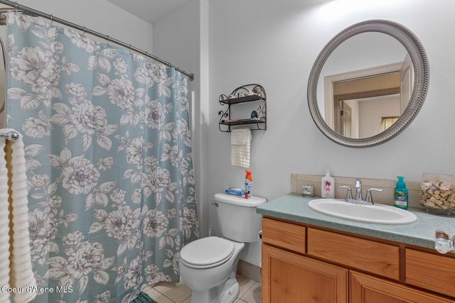 10240 E Howard Rd, Athol, ID 83801