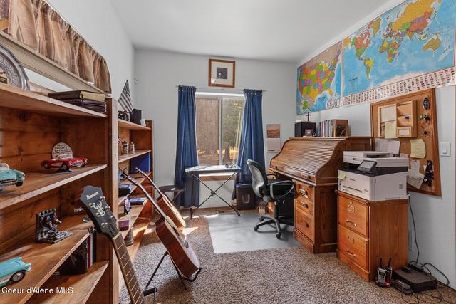 10240 E Howard Rd, Athol, ID 83801