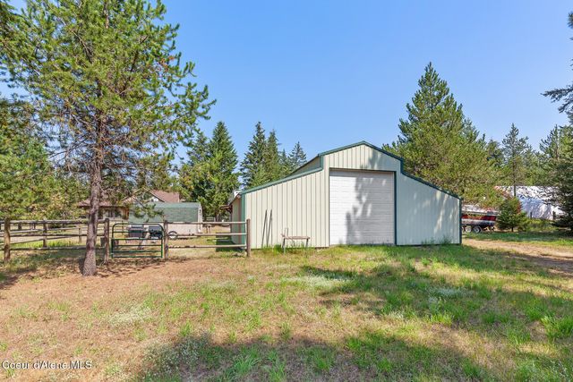10240 E Howard Rd, Athol, ID 83801
