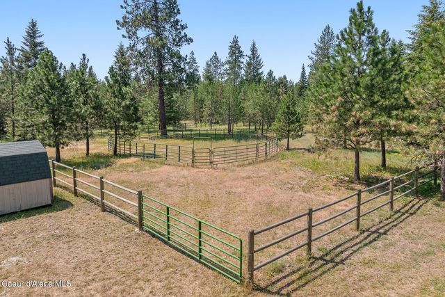 10240 E Howard Rd, Athol, ID 83801
