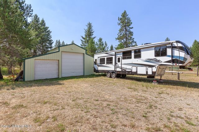 10240 E Howard Rd, Athol, ID 83801
