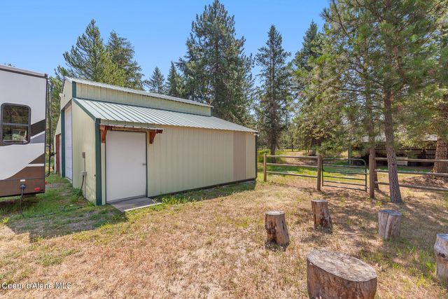 10240 E Howard Rd, Athol, ID 83801