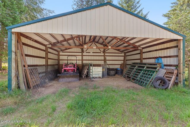 10240 E Howard Rd, Athol, ID 83801