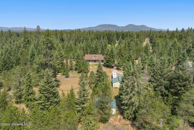 10240 E Howard Rd, Athol, ID 83801