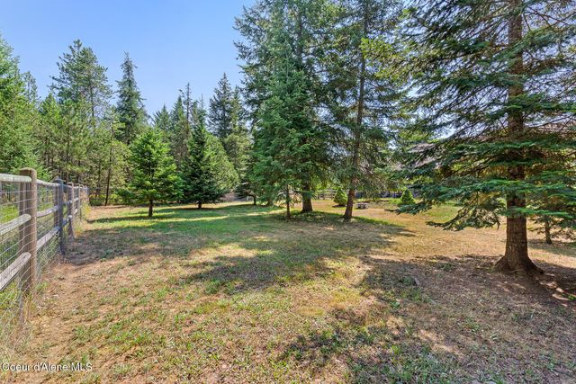 10240 E Howard Rd, Athol, ID 83801
