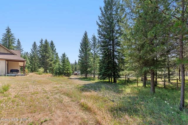 10240 E Howard Rd, Athol, ID 83801