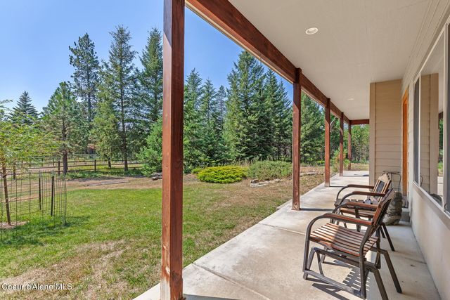 10240 E Howard Rd, Athol, ID 83801