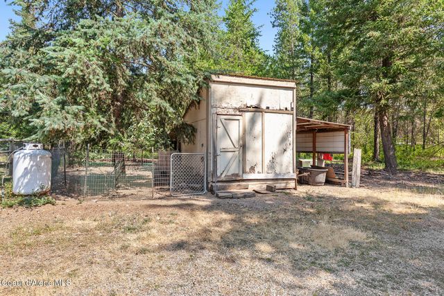 10240 E Howard Rd, Athol, ID 83801