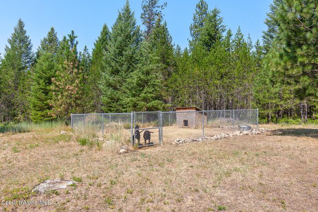 10240 E Howard Rd, Athol, ID 83801