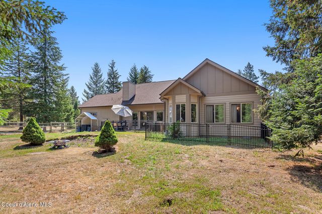 10240 E Howard Rd, Athol, ID 83801