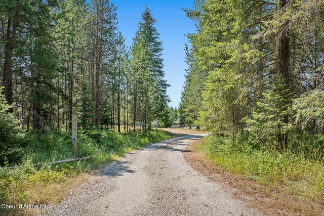10240 E Howard Rd, Athol, ID 83801