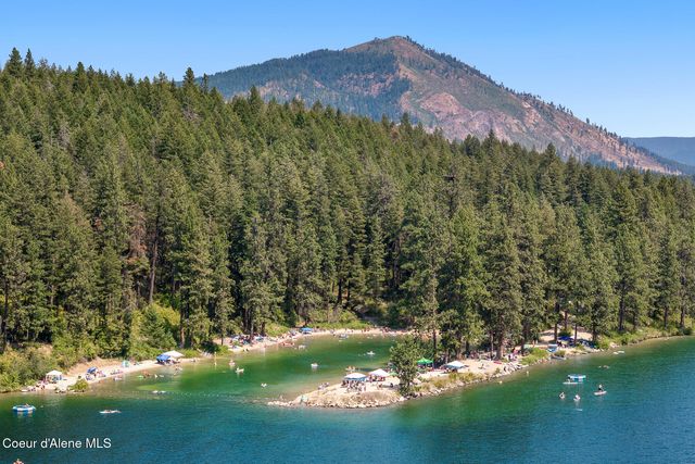 10240 E Howard Rd, Athol, ID 83801