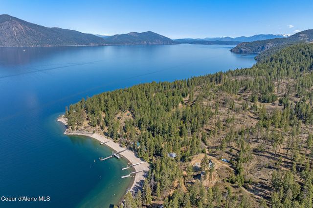 10240 E Howard Rd, Athol, ID 83801