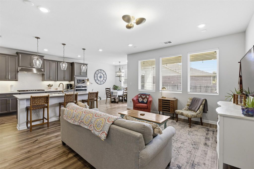 116 High Mesa DR, Georgetown, TX 78628