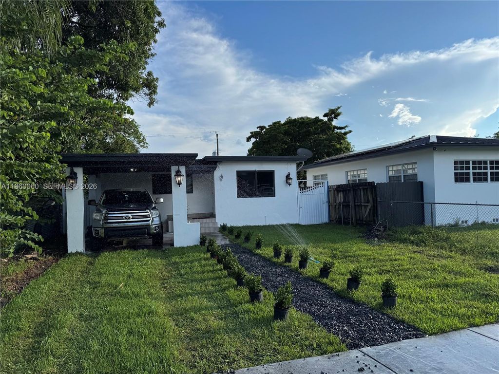 440 E 37th St, Hialeah, FL 33013