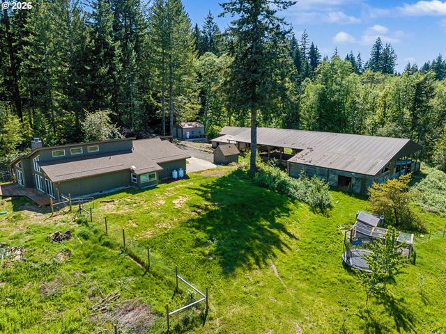 51555 E CHERRYVILLE Dr, Sandy, OR 97055