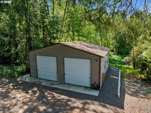51555 E CHERRYVILLE Dr, Sandy, OR 97055