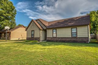 7055 E TEXEL CV, Memphis, TN 38133