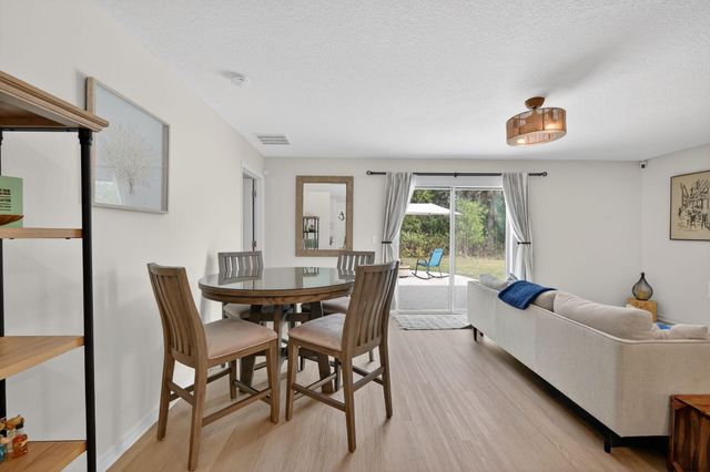 3002 SE East Blackwell Drive, Port St Lucie, FL 34952