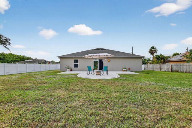 3002 SE East Blackwell Drive, Port St Lucie, FL 34952