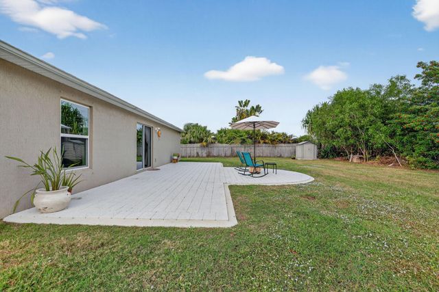 3002 SE East Blackwell Drive, Port St Lucie, FL 34952