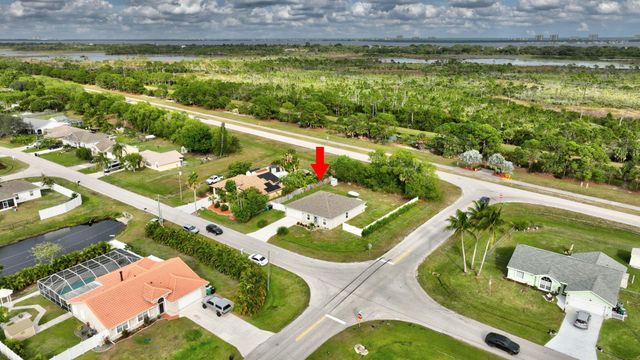 3002 SE East Blackwell Drive, Port St Lucie, FL 34952