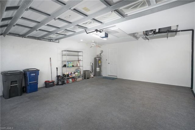 10717 Maui CIR, Estero, FL 33928