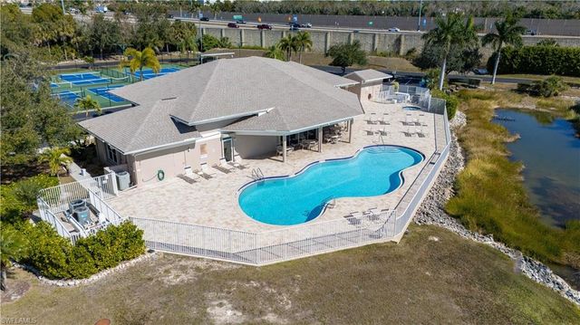 10717 Maui CIR, Estero, FL 33928