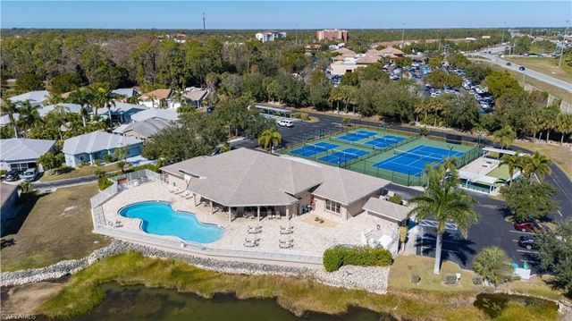 10717 Maui CIR, Estero, FL 33928