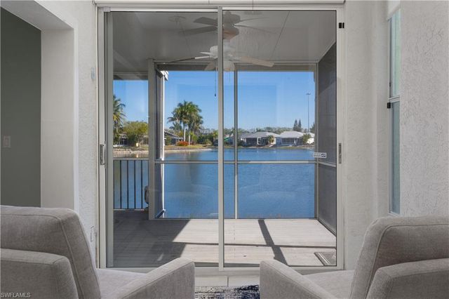 10717 Maui CIR, Estero, FL 33928