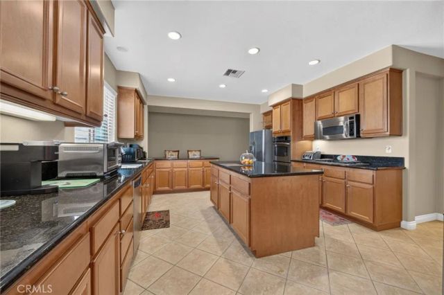 8418 Lourenco Lane, Eastvale, CA 92880