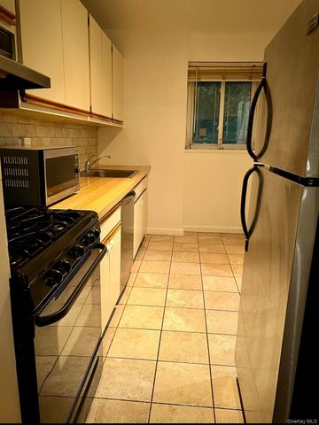 150 Glenwood Avenue G1, Yonkers, NY 10703