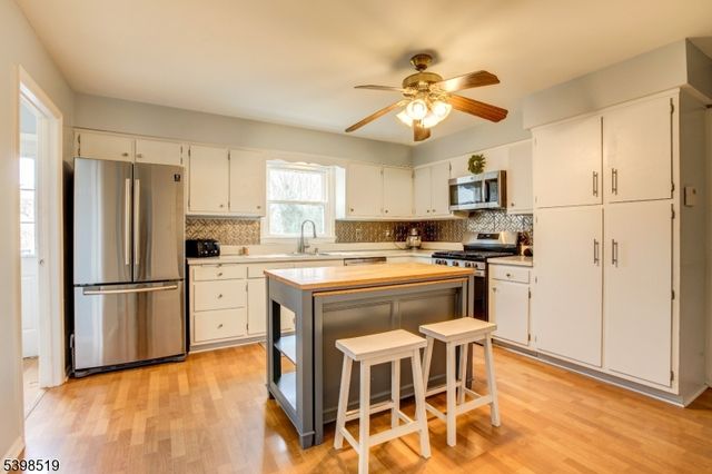 730 Township Line Rd, Hillsborough Twp., NJ 08844