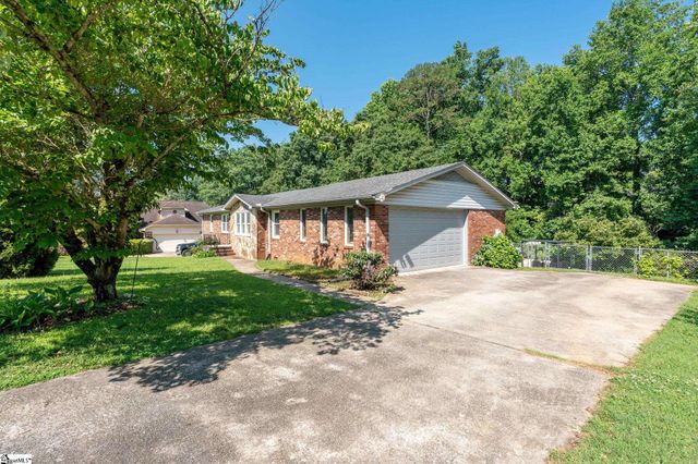 200 Echo Circle, Easley, SC 29642
