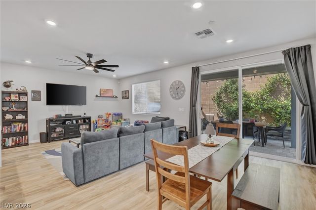 8494 Torozo Avenue, Las Vegas, NV 89149