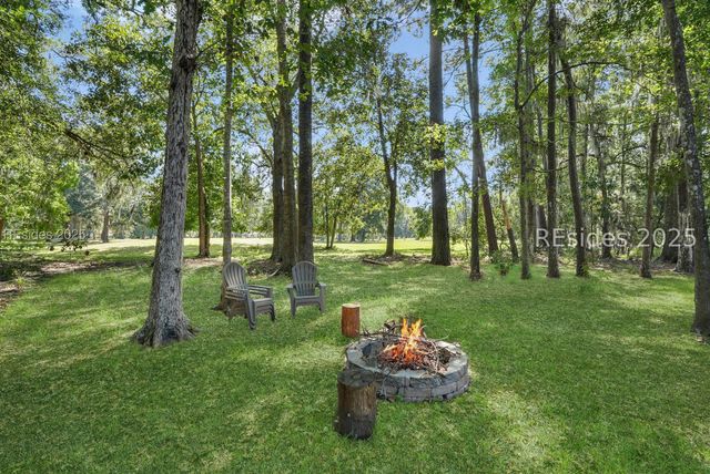 5 Canebrake Ln, Bluffton, SC 29910