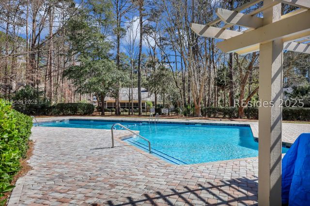 5 Canebrake Ln, Bluffton, SC 29910