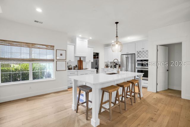 5 Canebrake Ln, Bluffton, SC 29910