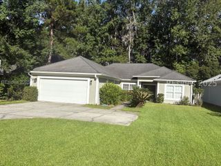5 Canebrake Ln, Bluffton, SC 29910