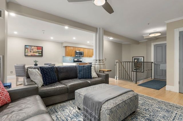 45 W Broadway 111, Boston, MA 02127