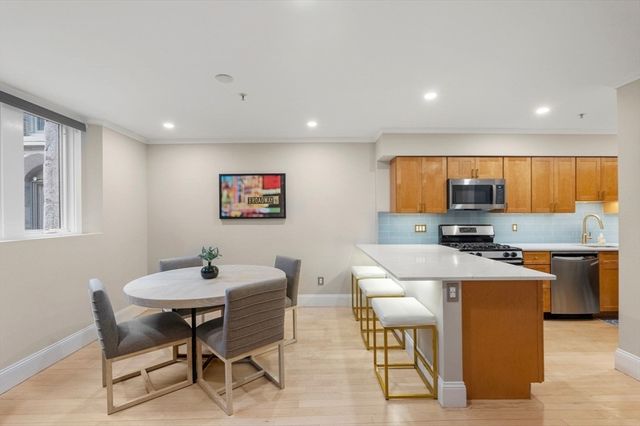 45 W Broadway 111, Boston, MA 02127