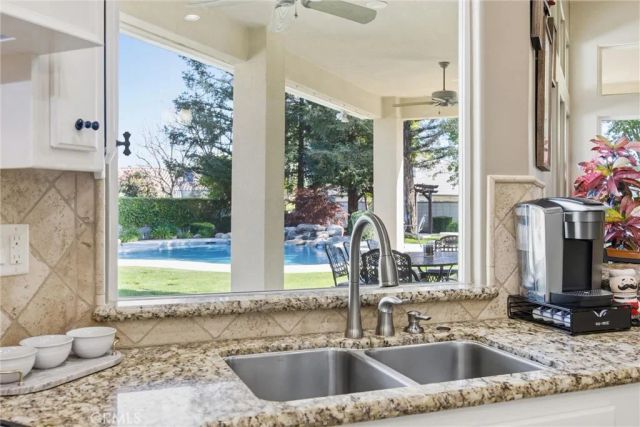 12403 Portebello Drive, Bakersfield, CA 93312