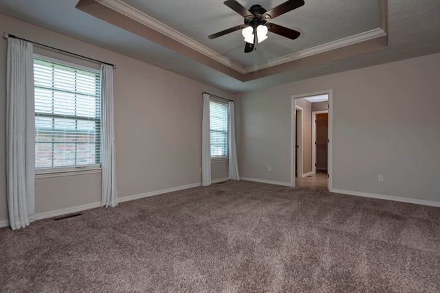 5747 S Winsor Drive, Battlefield, MO 65619
