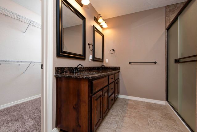5747 S Winsor Drive, Battlefield, MO 65619