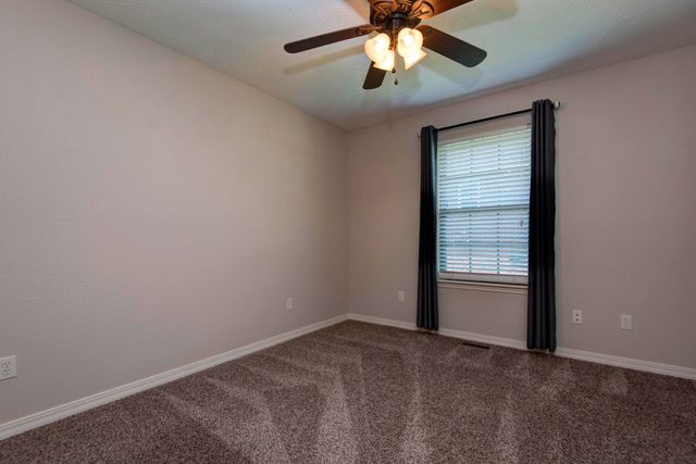 5747 S Winsor Drive, Battlefield, MO 65619