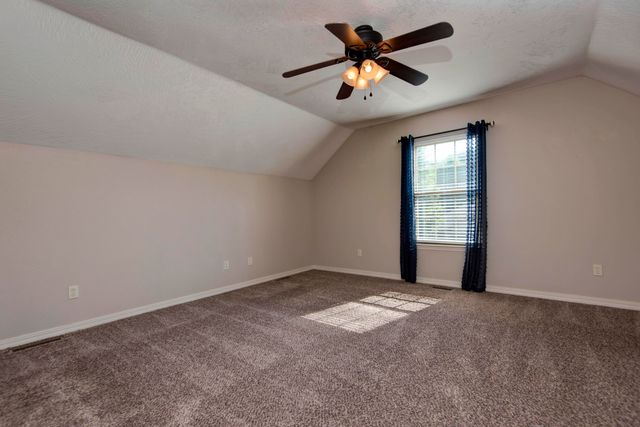 5747 S Winsor Drive, Battlefield, MO 65619