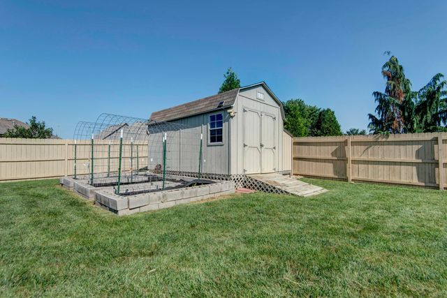 5747 S Winsor Drive, Battlefield, MO 65619