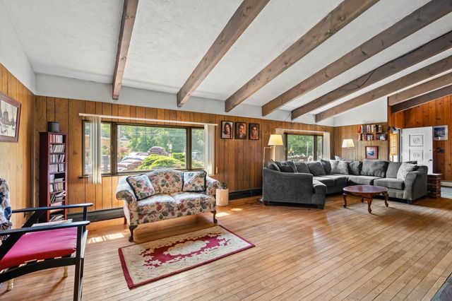 577 Great Rd, Stow, MA 01775