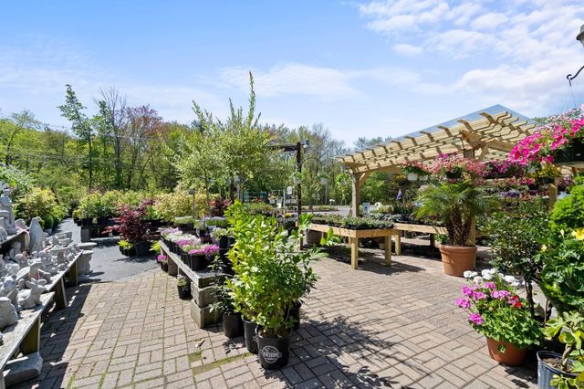 577 Great Rd, Stow, MA 01775
