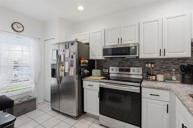 30029 GRANDA HILLS COURT, Wesley Chapel, FL 33543